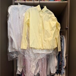 Vince, NTW, size small, 84%cotton, 16% silk.